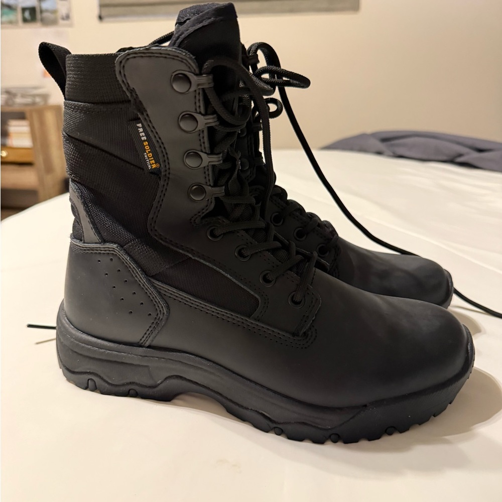 Black Tactical Boots - Picture 4 of 6